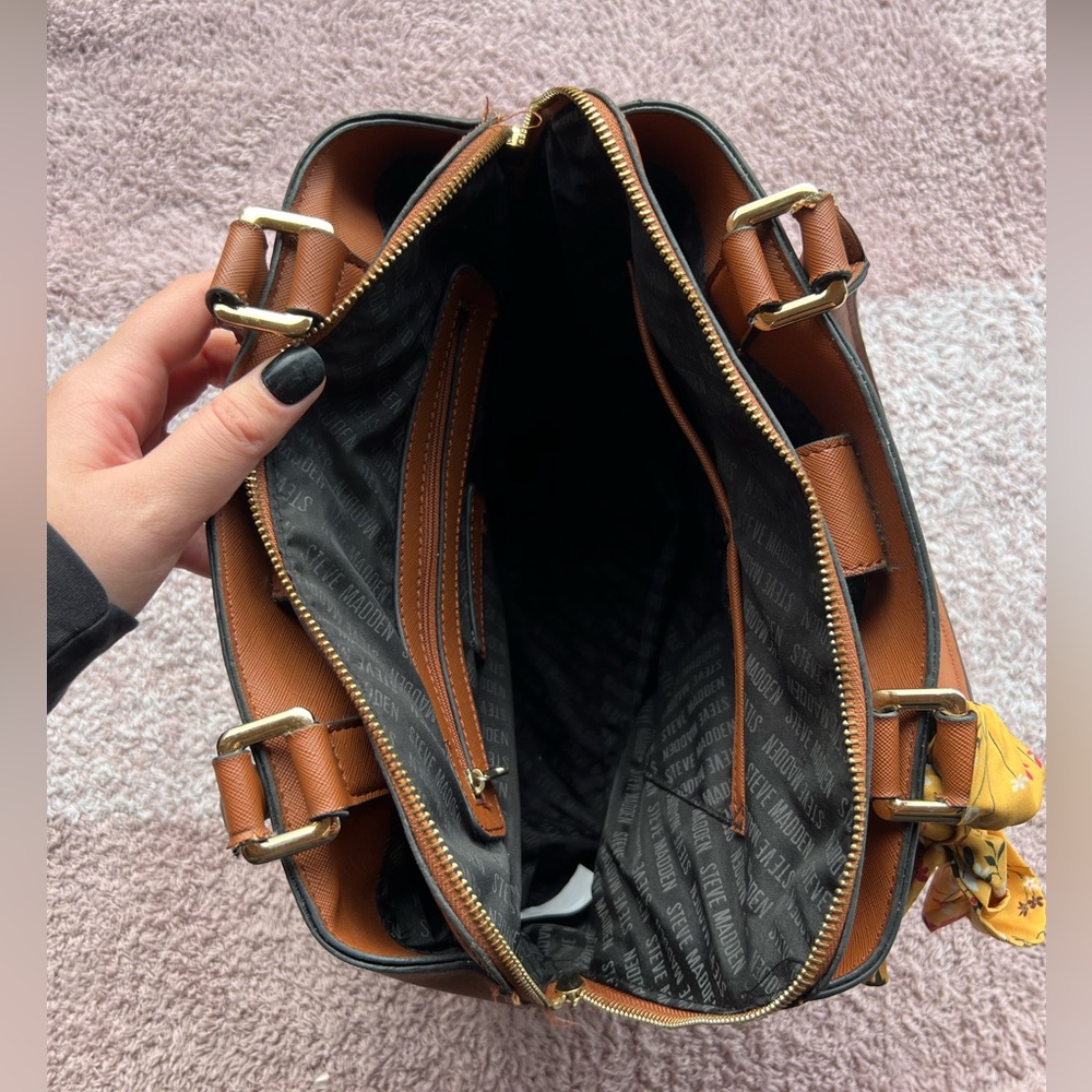 Steven Madden Handbag - Picture 7 of 12